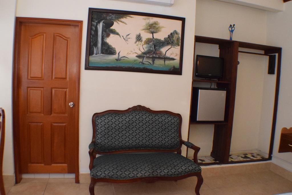 Martha'S Guesthouse Сан-Игнасио Экстерьер фото