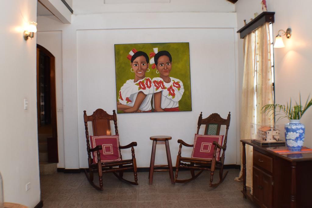 Martha'S Guesthouse Сан-Игнасио Экстерьер фото